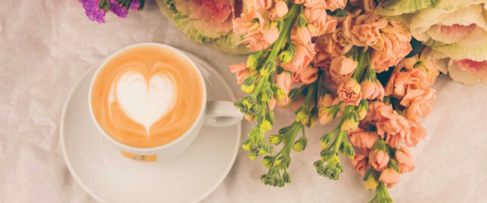 caffè e fiori evidenza